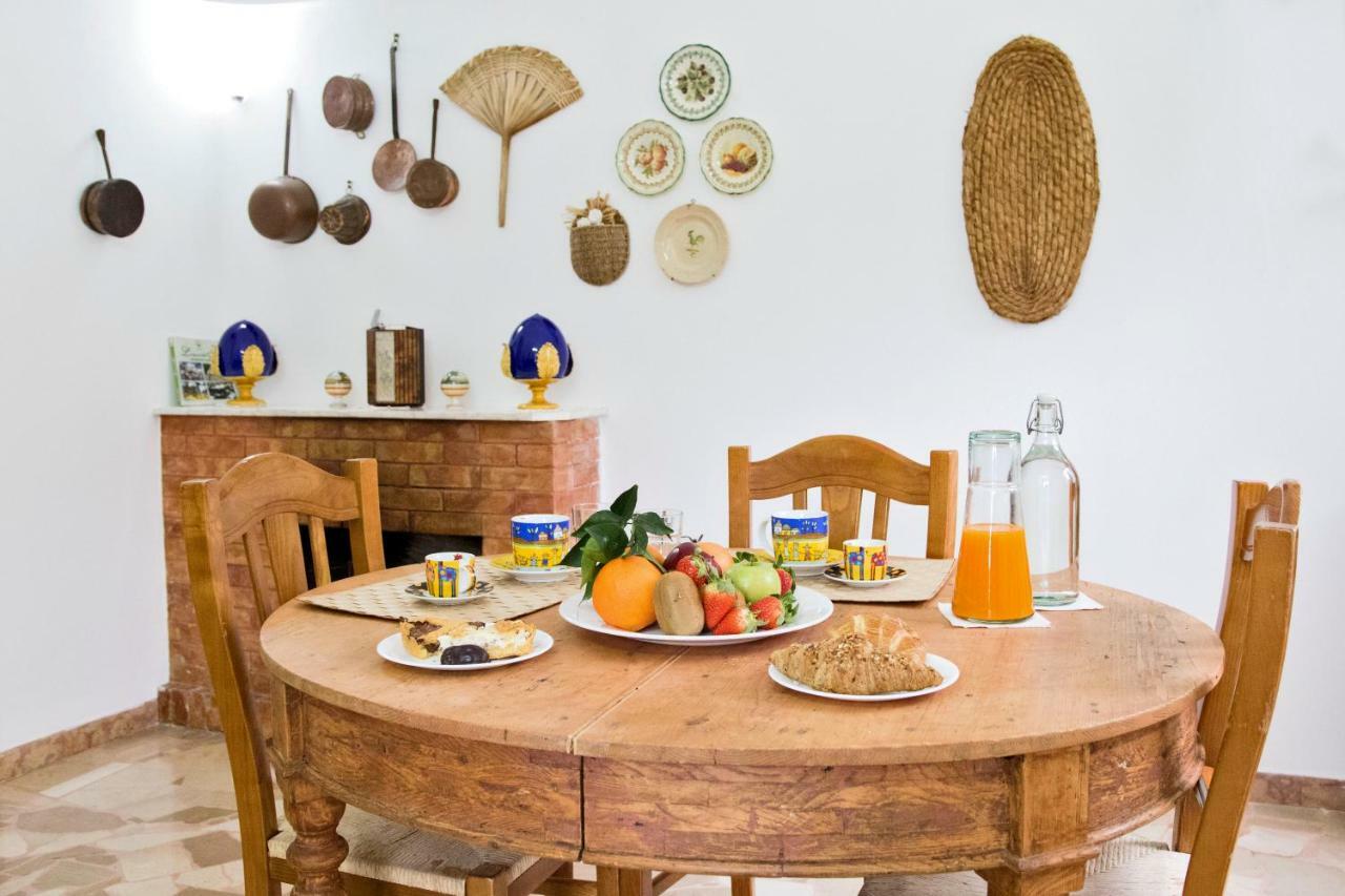 Domus Relax Bed & Breakfast เซลวา ดิ ฟาซาโน ภายนอก รูปภาพ